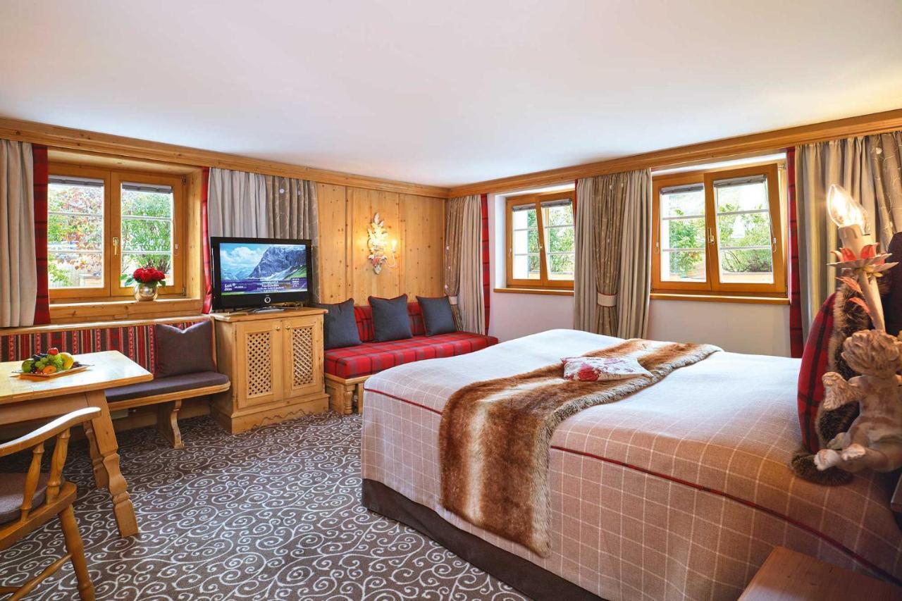Die Krone Von Lech - Romantikhotel - Luxushotel In Bester Lage Exterior photo