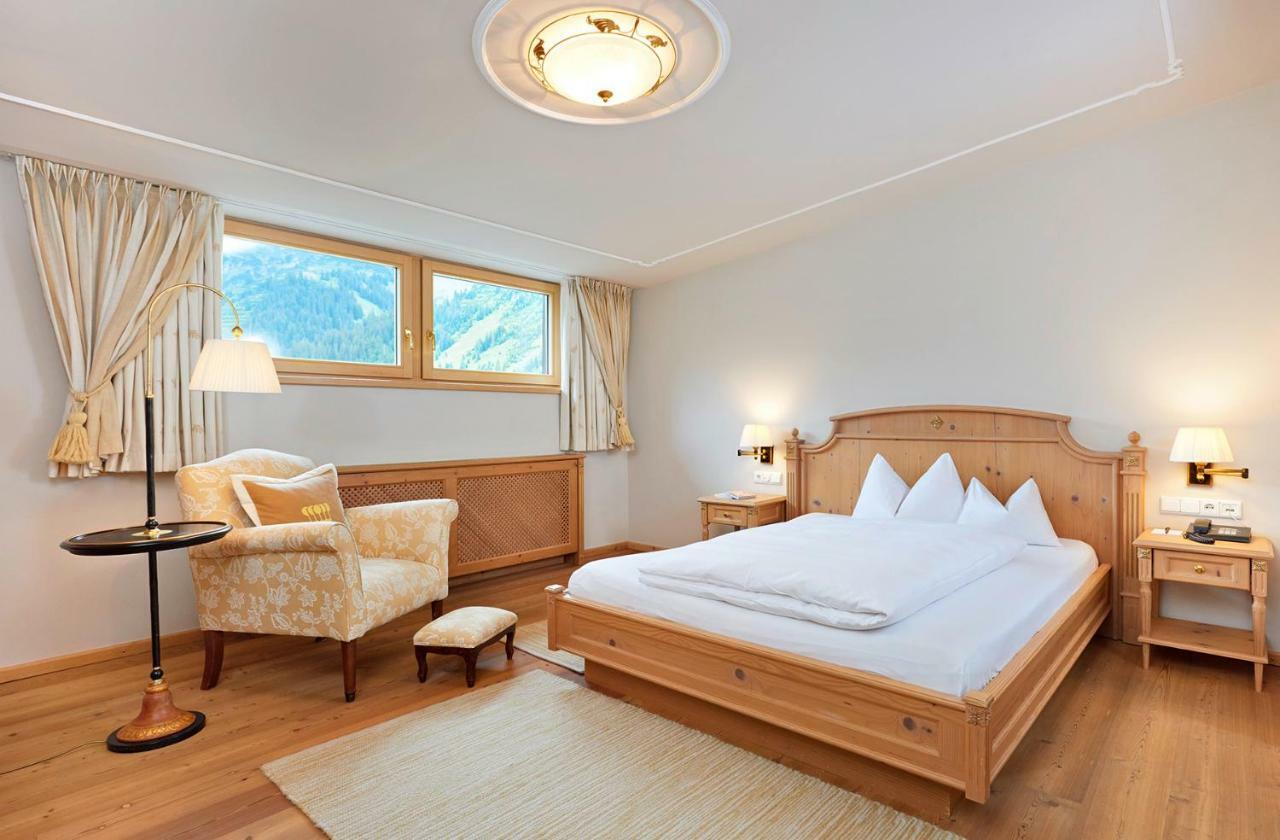 Die Krone Von Lech - Romantikhotel - Luxushotel In Bester Lage Exterior photo